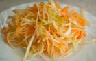 Салат из капусты с морковью и уксусом Как сделать капусту с морковкой и уксусом